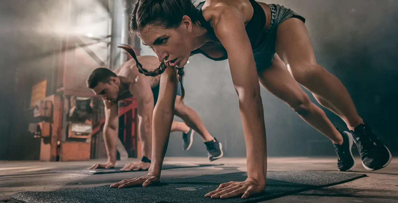 Cours de HIIT à Fréjus